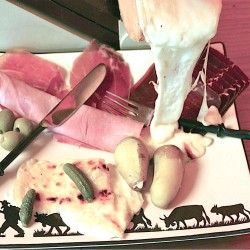Assiette de présentation poya